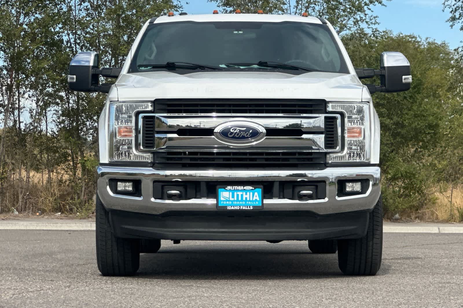 Certified 2017 Ford F250 XLT w/ XLT Premium Package AWD/4WD image 10