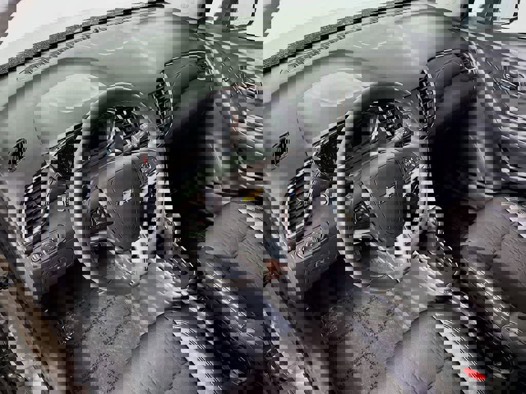 Used 2021 Chevrolet Trax LT w/ Driver Confidence Package image 9