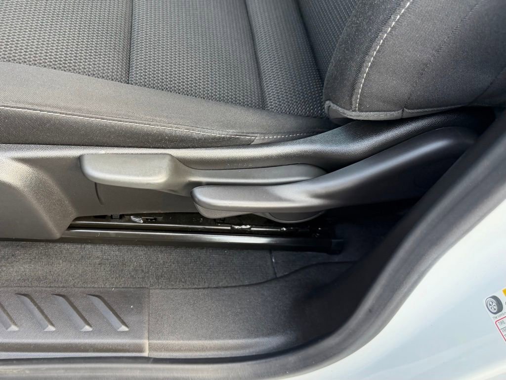 Used 2025 GMC Canyon Elevation image 18