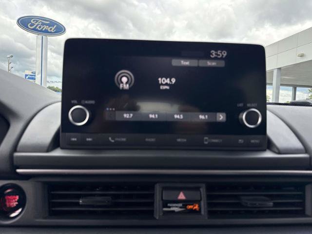 Used 2023 Honda Pilot Sport image 24