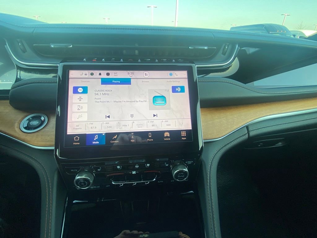 Used 2023 Jeep Grand Cherokee L Summit image 15