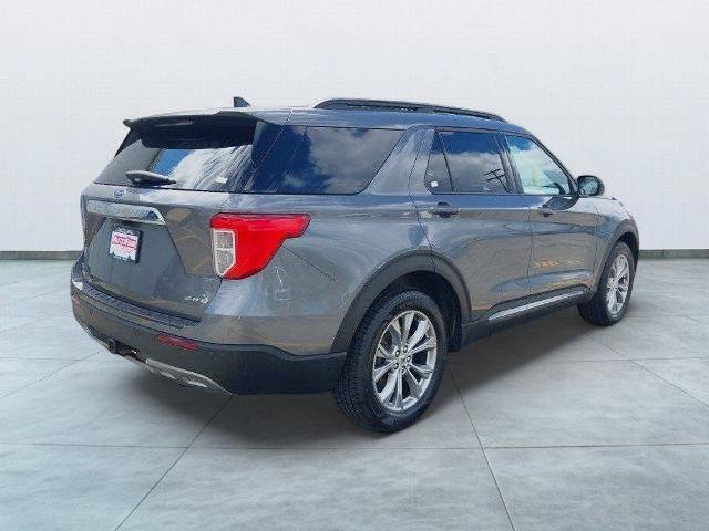 Certified 2023 Ford Explorer XLT w/ Equipment Group 202A AWD/4WD image 7