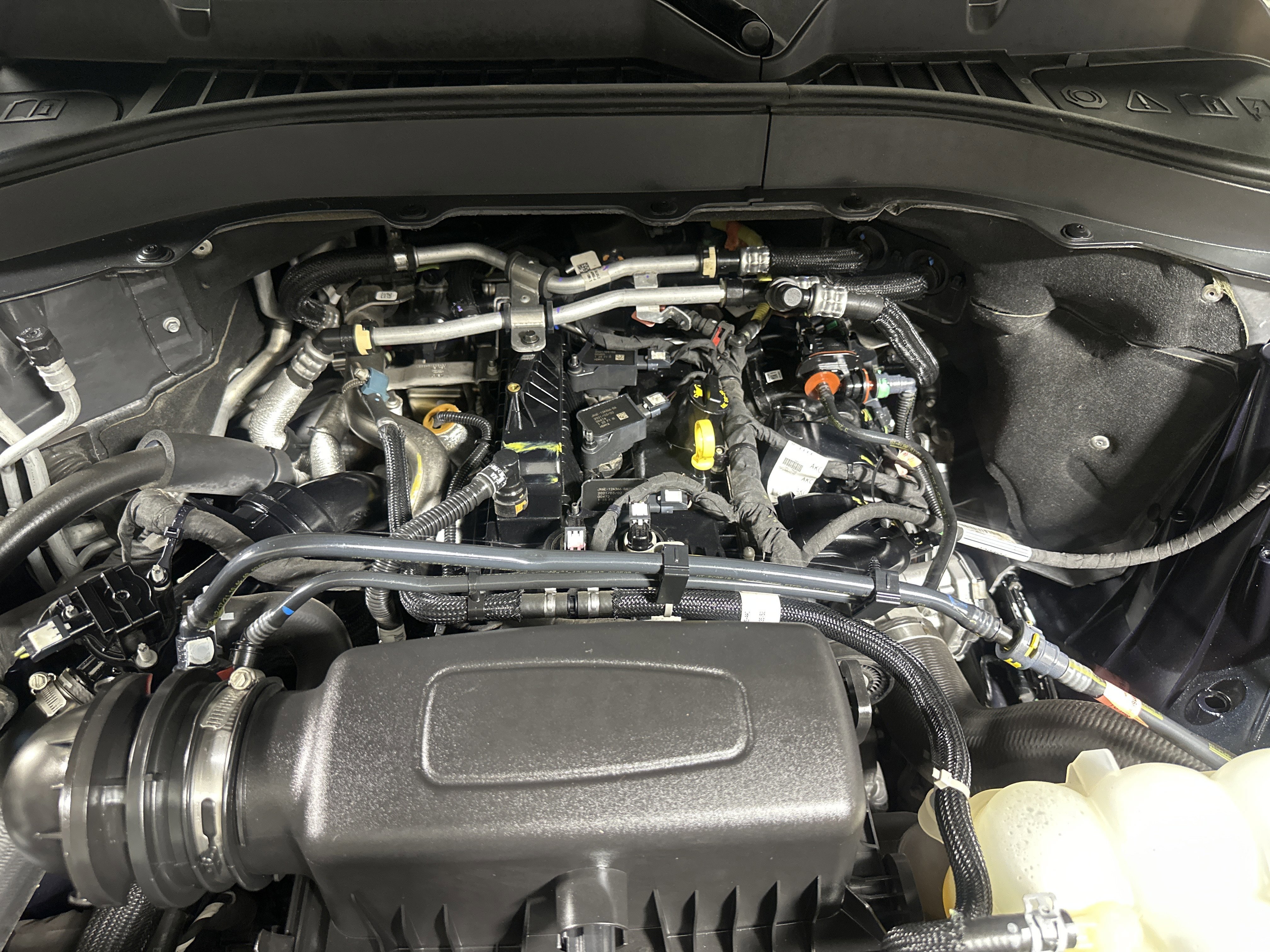 Certified 2021 Ford Explorer XLT w/ Equipment Group 202A image 27