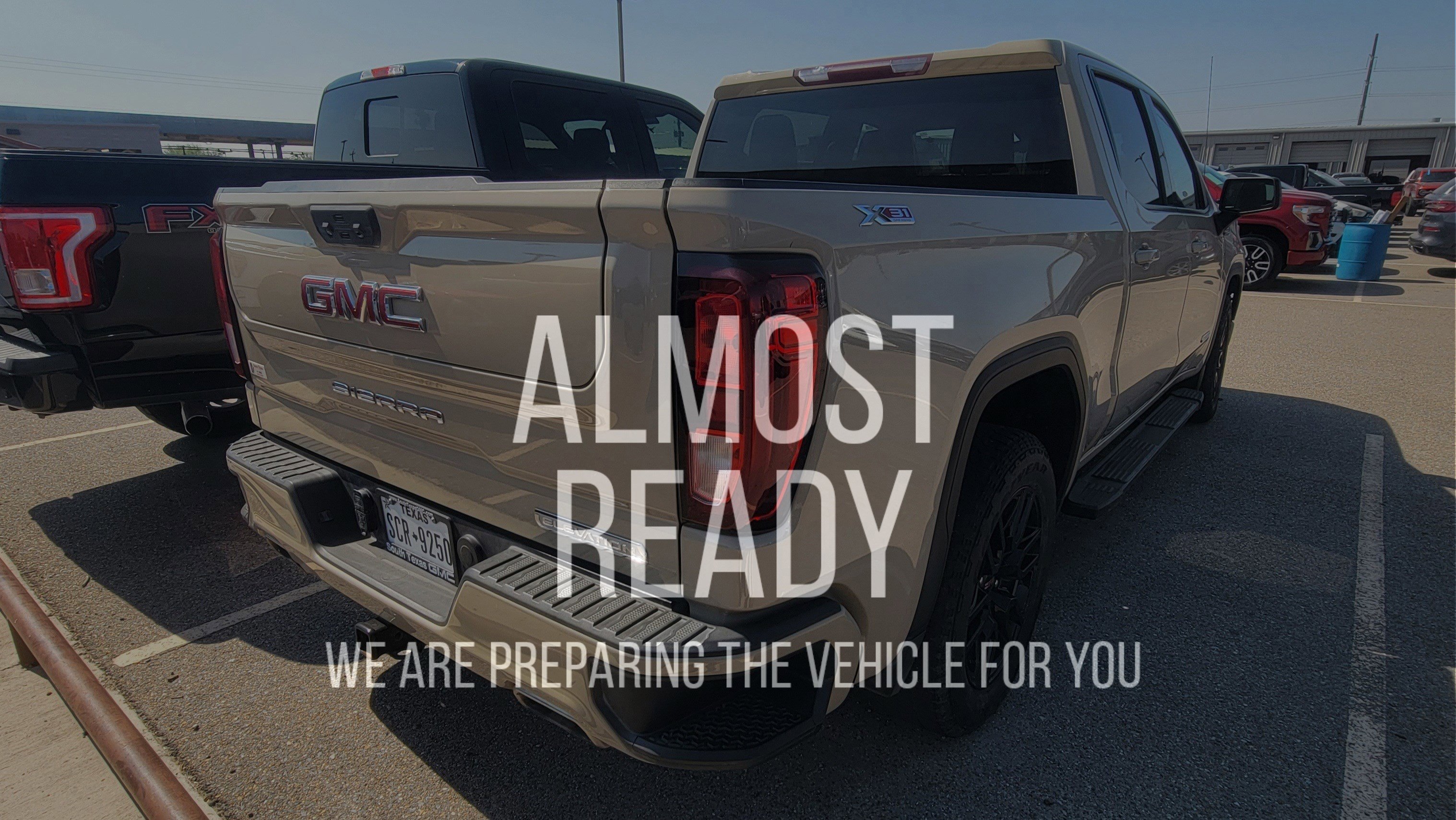 Used 2022 GMC Sierra 1500 Elevation w/ X31 Off-Road Package image 3