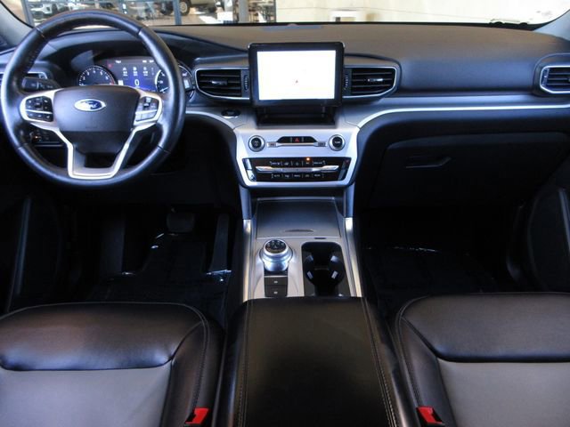 Certified 2022 Ford Explorer XLT w/ Equipment Group 202A image 22