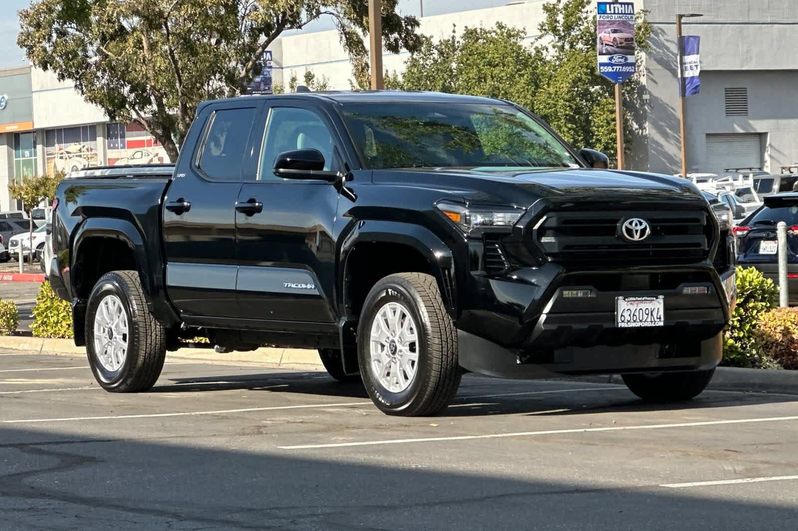 Used 2026 Toyota Tacoma SR5 AWD/4WD image 10