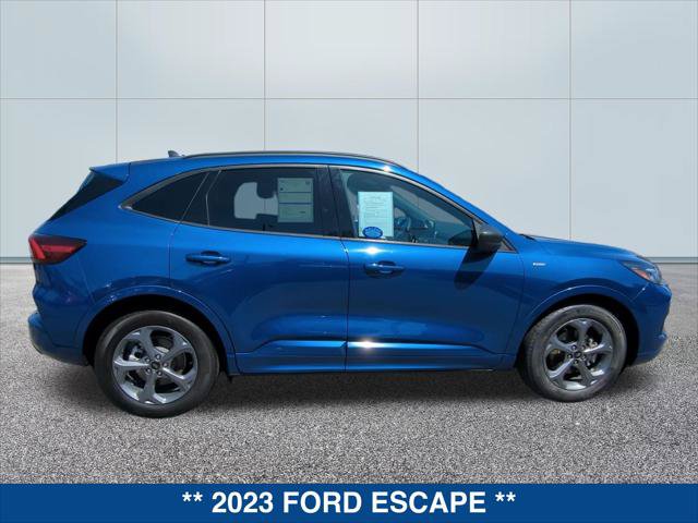 Certified 2023 Ford Escape ST-Line w/ Equipment Group 301A FWD image 6