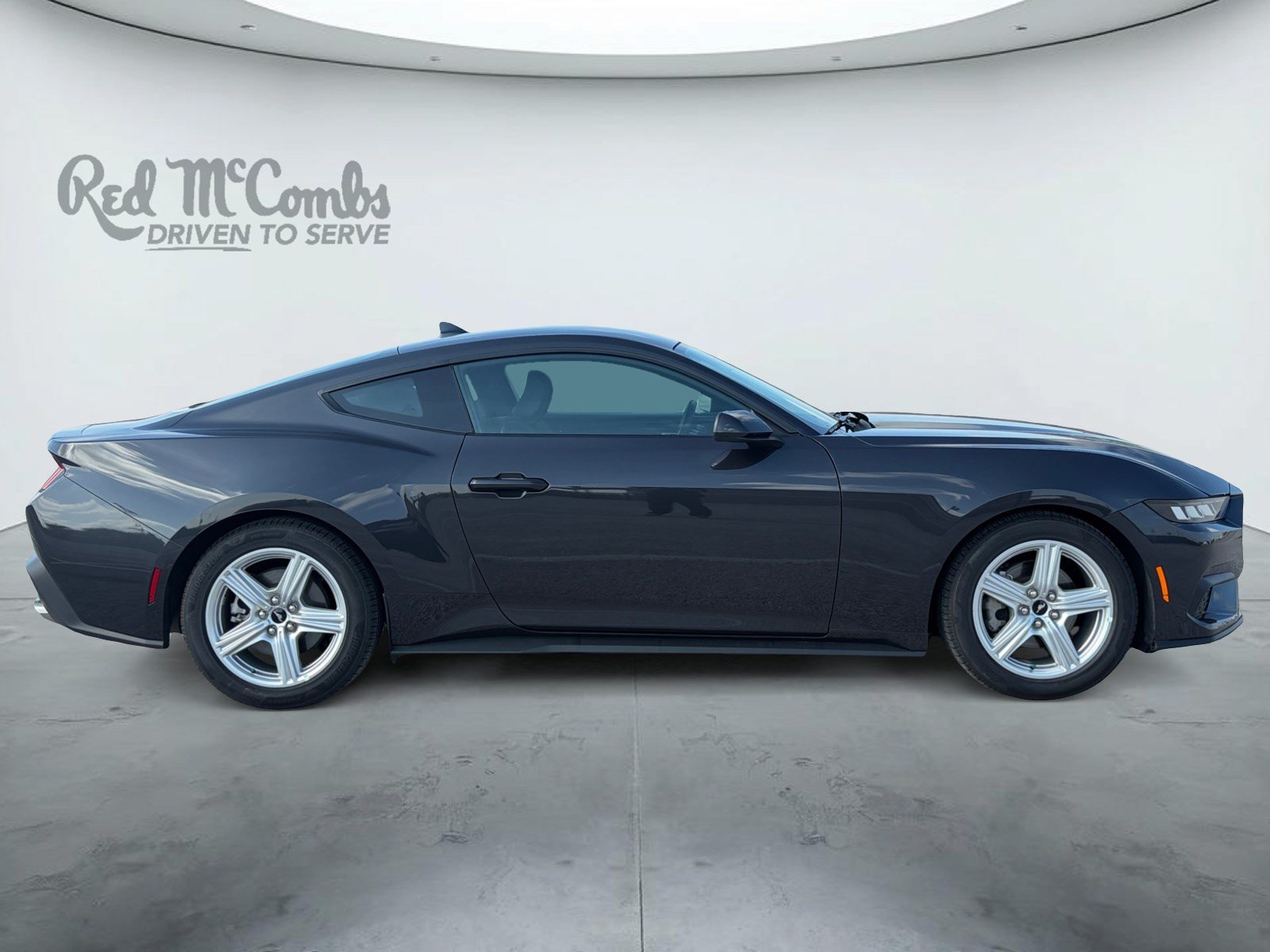 Certified 2024 Ford Mustang Coupe RWD image 4