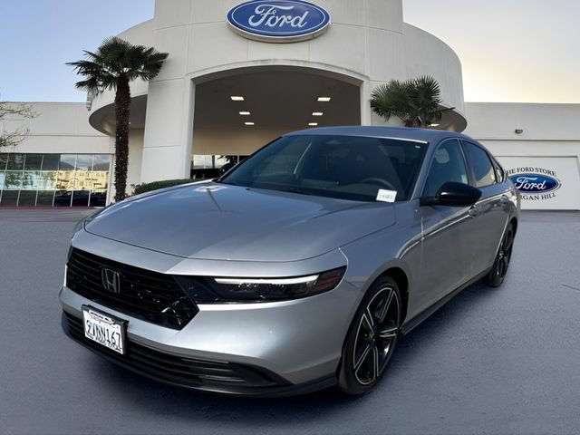 Used 2023 Honda Accord Sport image 2