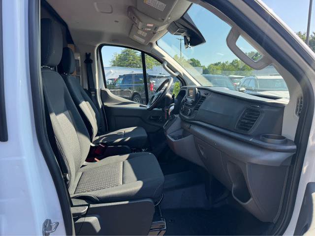 Certified 2025 Ford Transit 250 Low Roof w/ Exterior Upgrade Package RWD image 14