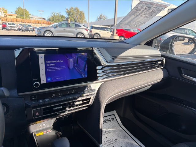 Used 2025 Toyota Camry LE FWD image 17