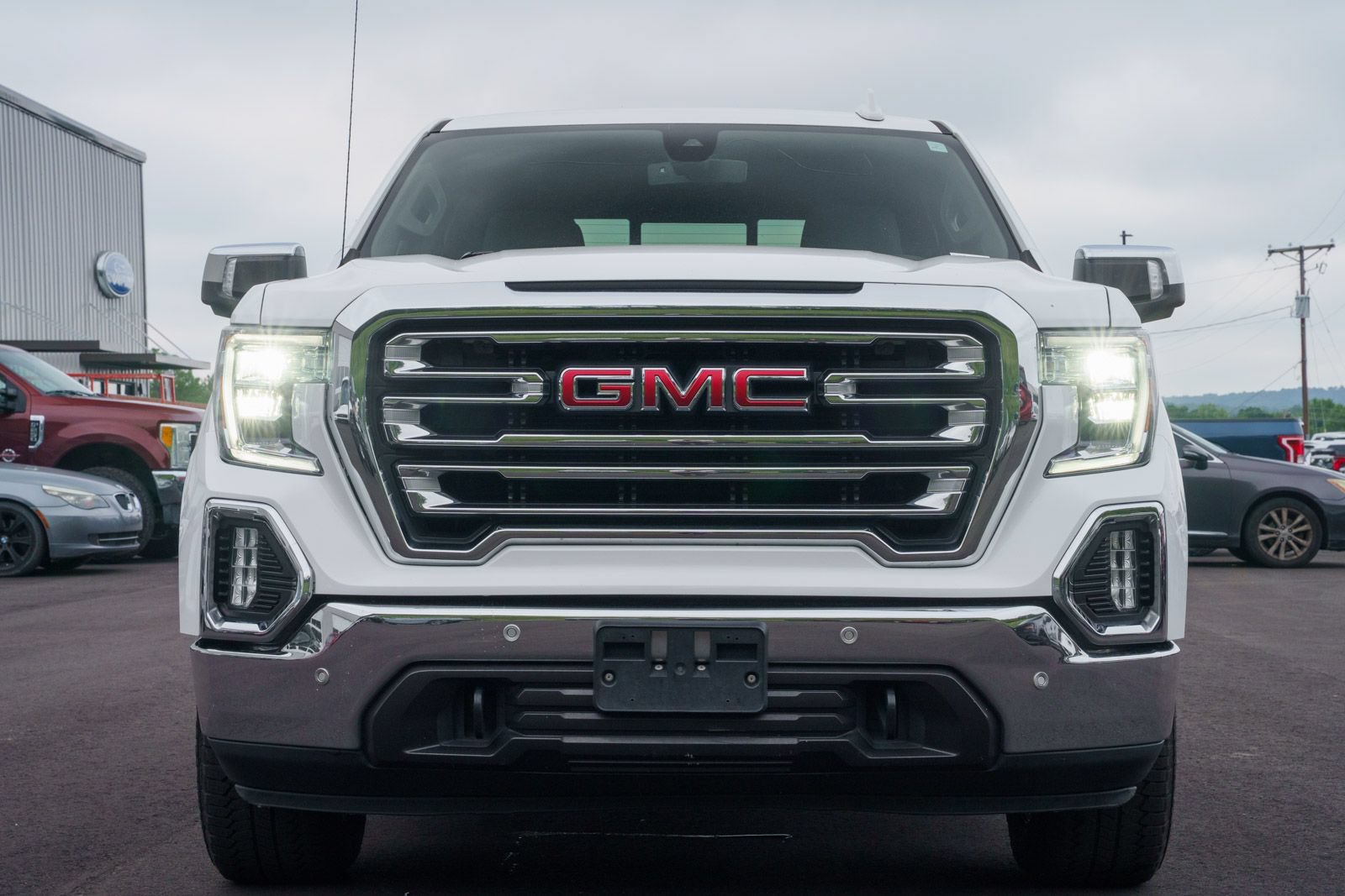 Used 2020 GMC Sierra 1500 SLT w/ SLT Premium Plus Package AWD/4WD image 2
