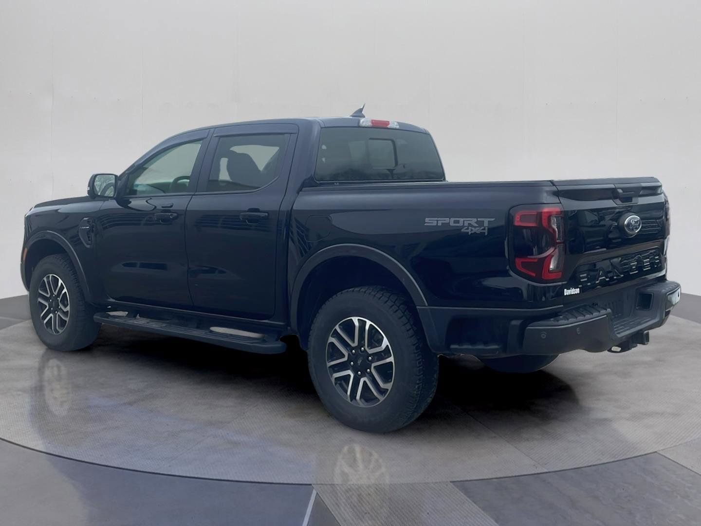Certified 2024 Ford Ranger Lariat w/ Advanced Towing Package AWD/4WD image 3