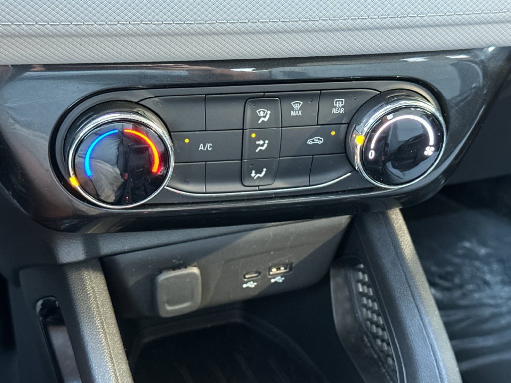 Used 2025 Chevrolet TrailBlazer LT FWD image 18