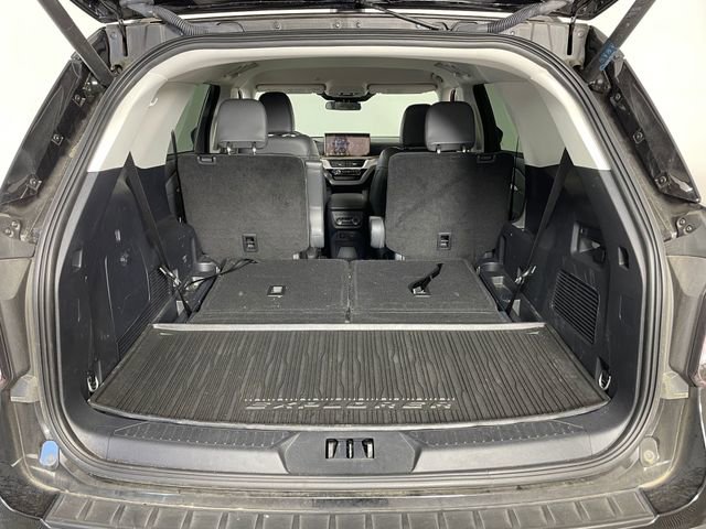 Certified 2025 Ford Explorer Active w/ Active Comfort Package AWD/4WD image 12