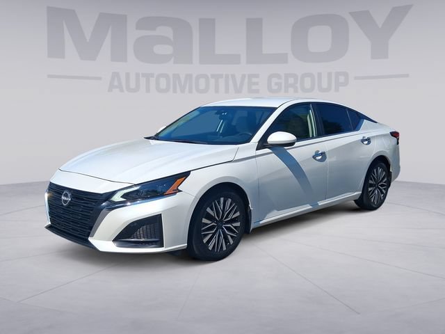 Used 2023 Nissan Altima 2.5 SV