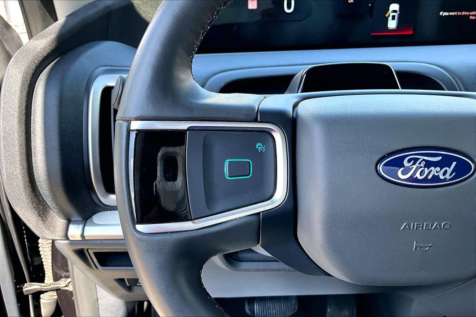 Certified 2025 Ford Expedition Active RWD image 24