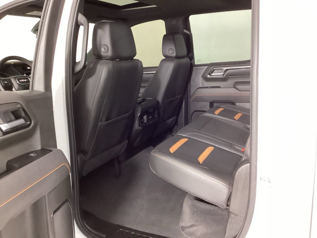 Used 2025 GMC Sierra 1500 AT4 w/ AT4 Preferred Package AWD/4WD image 35