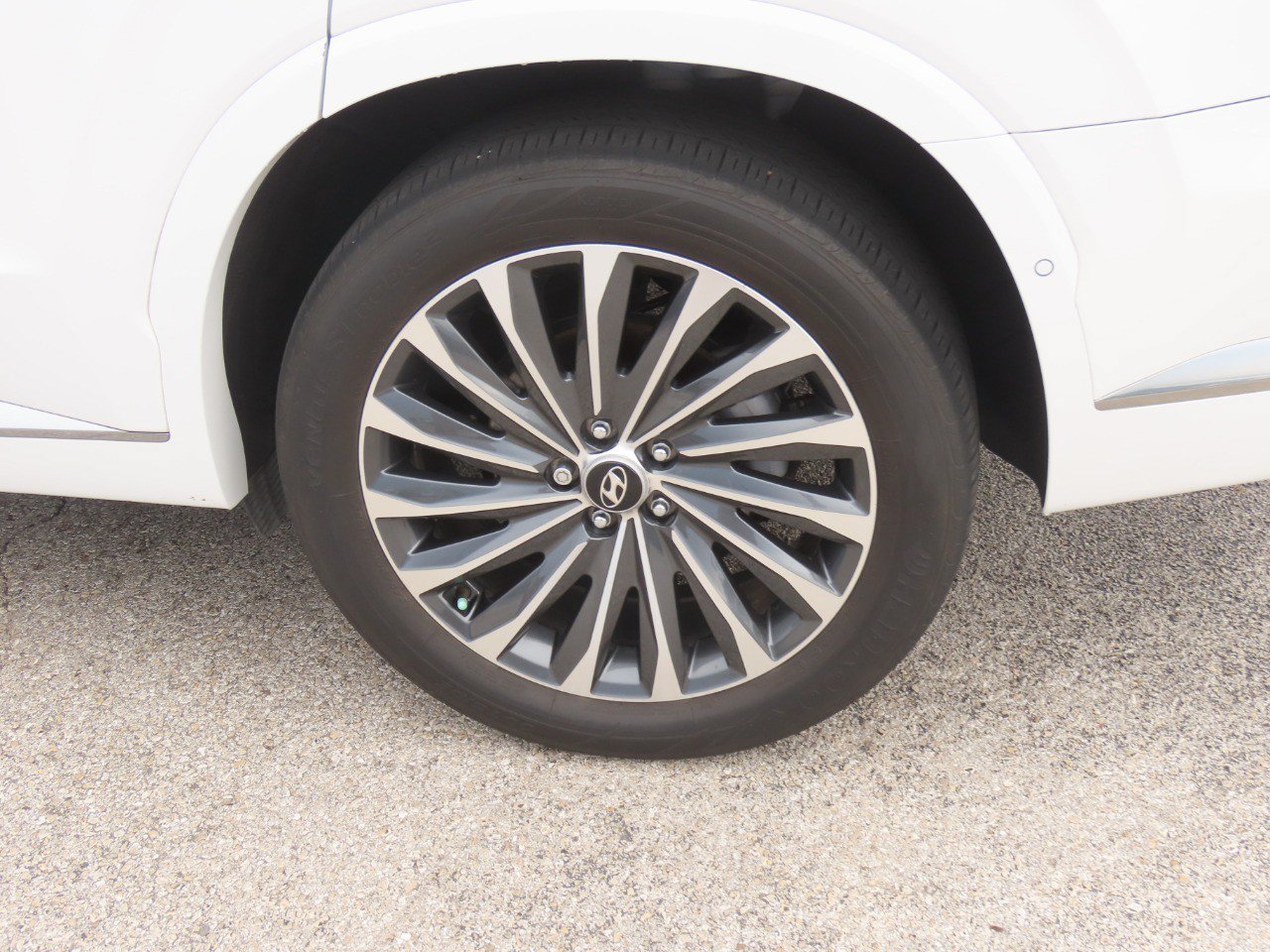 Used 2025 Hyundai Palisade Calligraphy FWD image 18