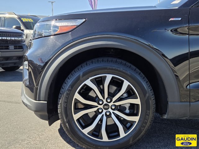 Certified 2023 Ford Explorer ST-Line w/ Class IV Trailer Tow Package RWD image 10