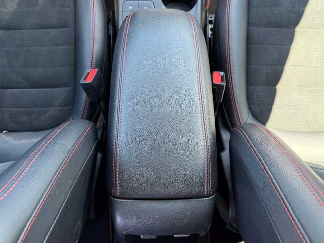 Certified 2022 Ford Escape SEL w/ SEL Stealth AWD Package image 19