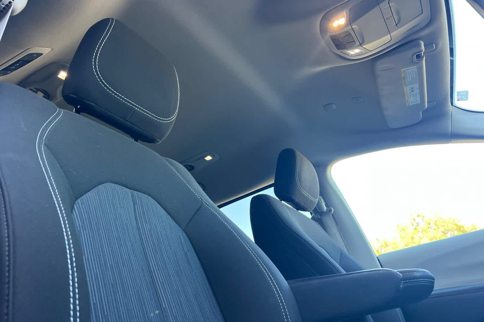 Used 2024 Chrysler Voyager LX FWD image 18