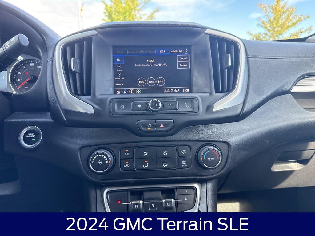 Used 2024 GMC Terrain SLE AWD/4WD image 15