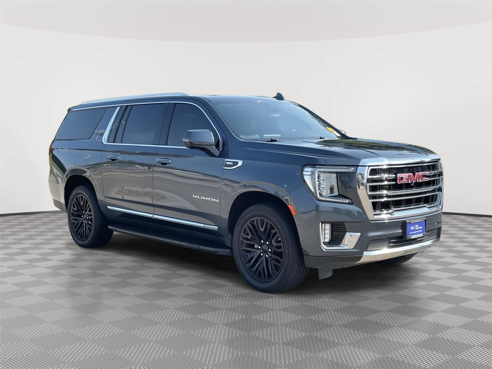 Used 2021 GMC Yukon XL SLT w/ SLT Premium Package AWD/4WD image 5