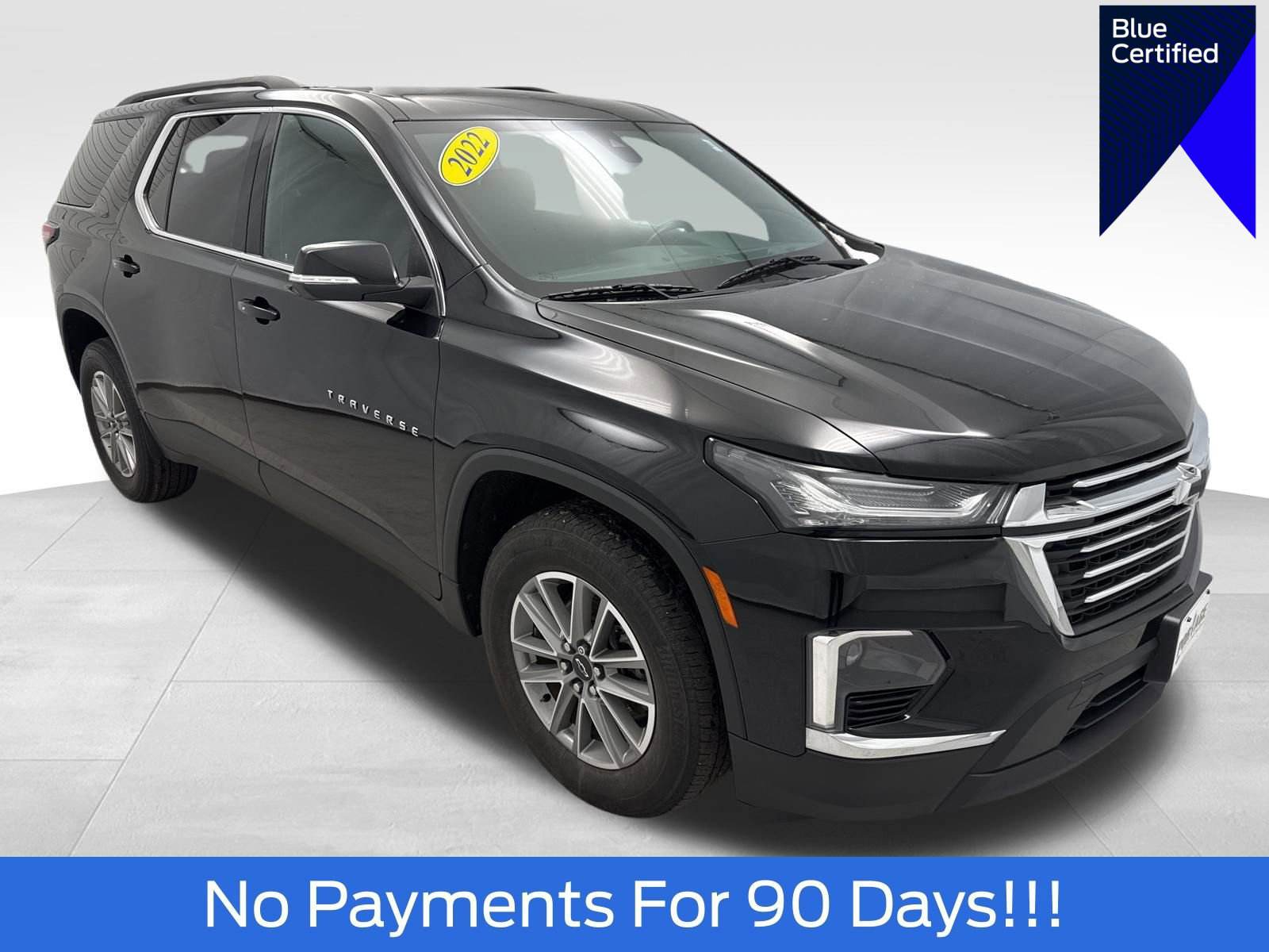 Used 2022 Chevrolet Traverse LT image 1