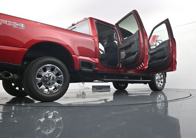 Certified 2025 Ford F350 Lariat w/ Lariat Ultimate Package AWD/4WD image 43