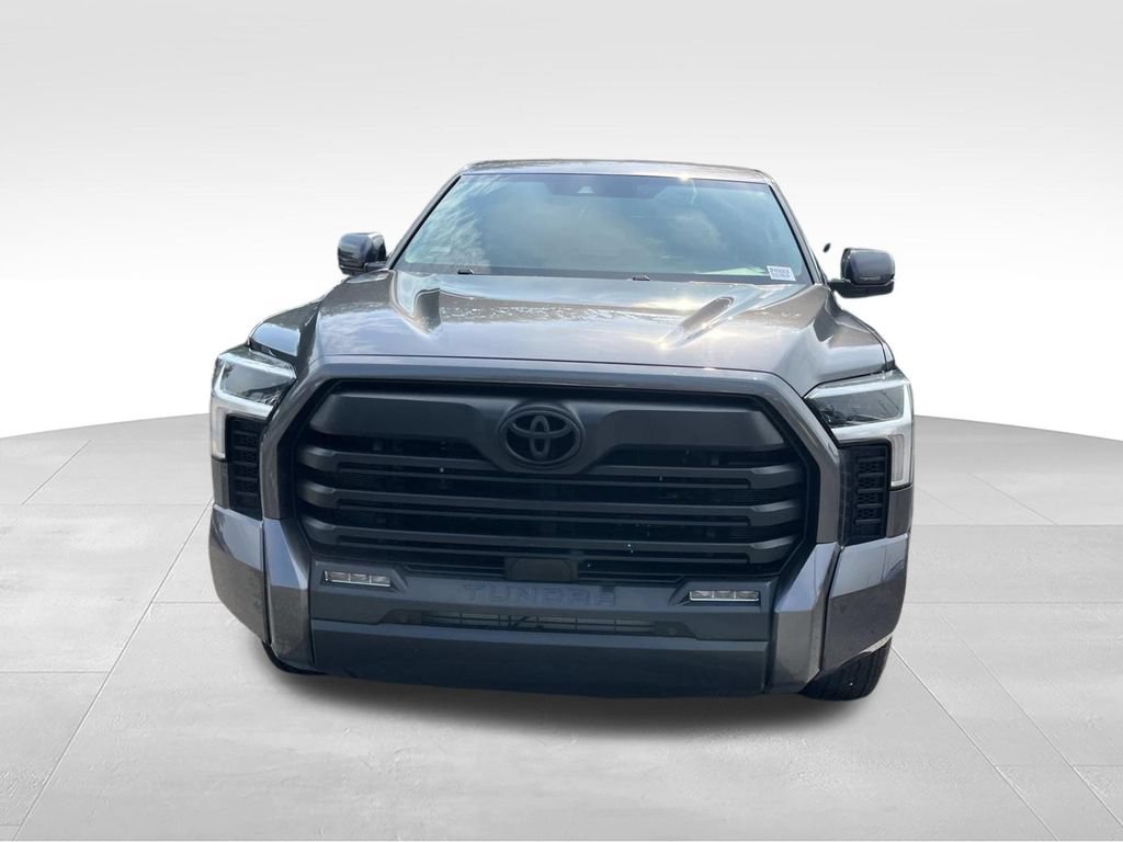 Used 2023 Toyota Tundra SR5 w/ SR5 Convenience Package AWD/4WD image 10