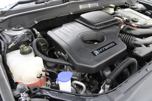 Certified 2018 Ford Fusion SE FWD image 12