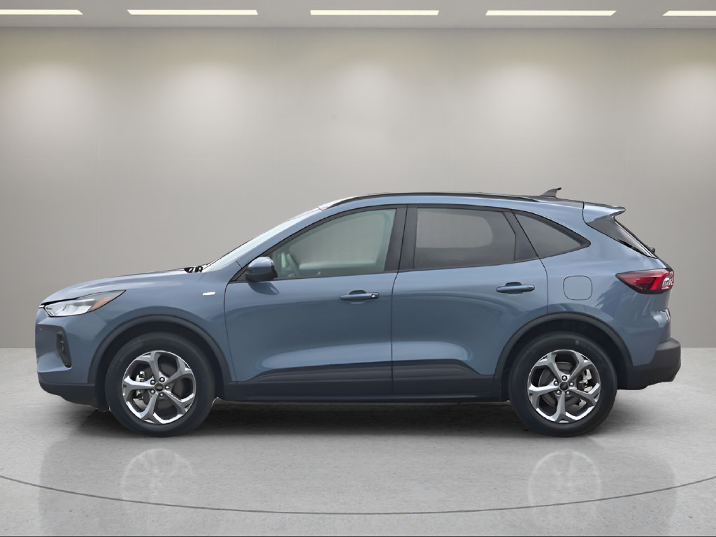 Certified 2025 Ford Escape ST-Line Select AWD/4WD image 4