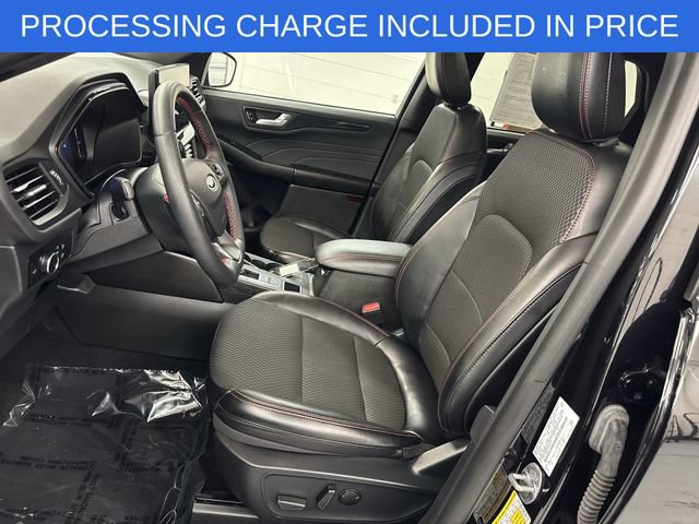 Certified 2024 Ford Escape ST-Line w/ Tech Pack #1 AWD/4WD image 3
