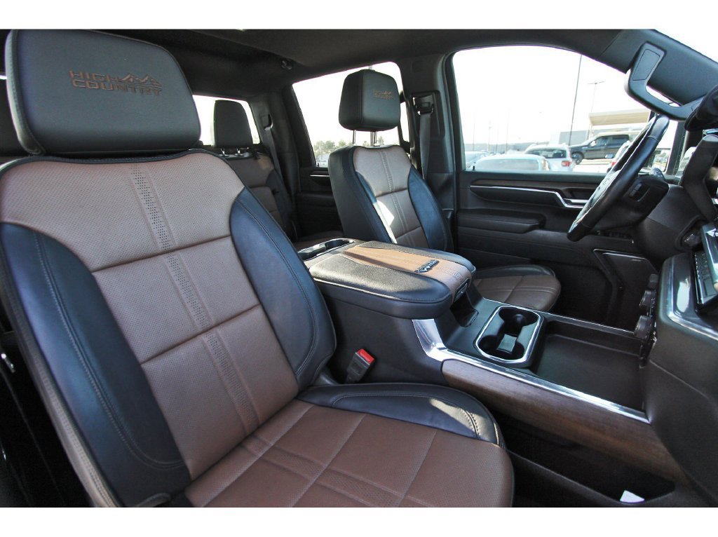 Used 2024 Chevrolet Silverado 3500 High Country w/ High Country Premium Package AWD/4WD image 35