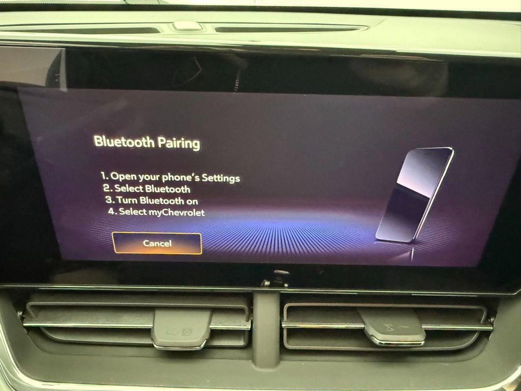 Used 2025 Chevrolet Trax LT w/ Driver Confidence Package image 13