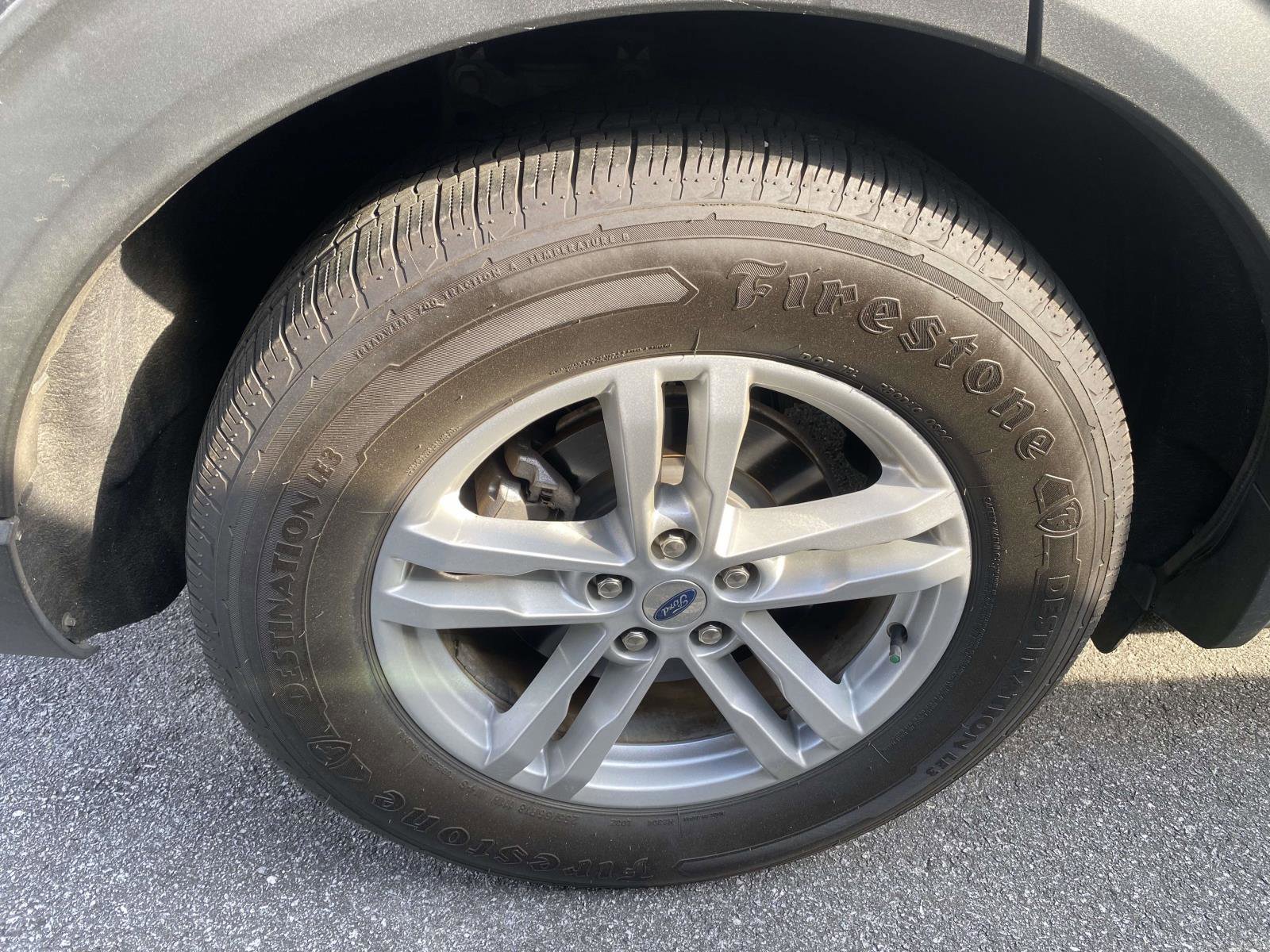 Certified 2021 Ford Explorer XLT RWD image 7