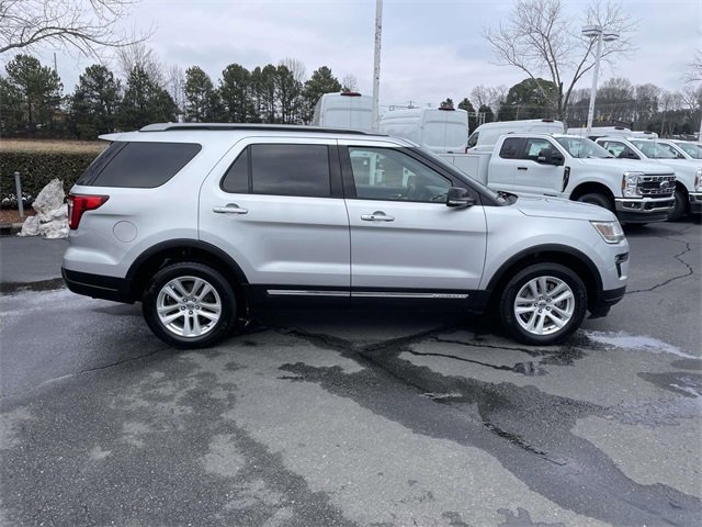 Certified 2018 Ford Explorer XLT w/ Equipment Group 201A image 6