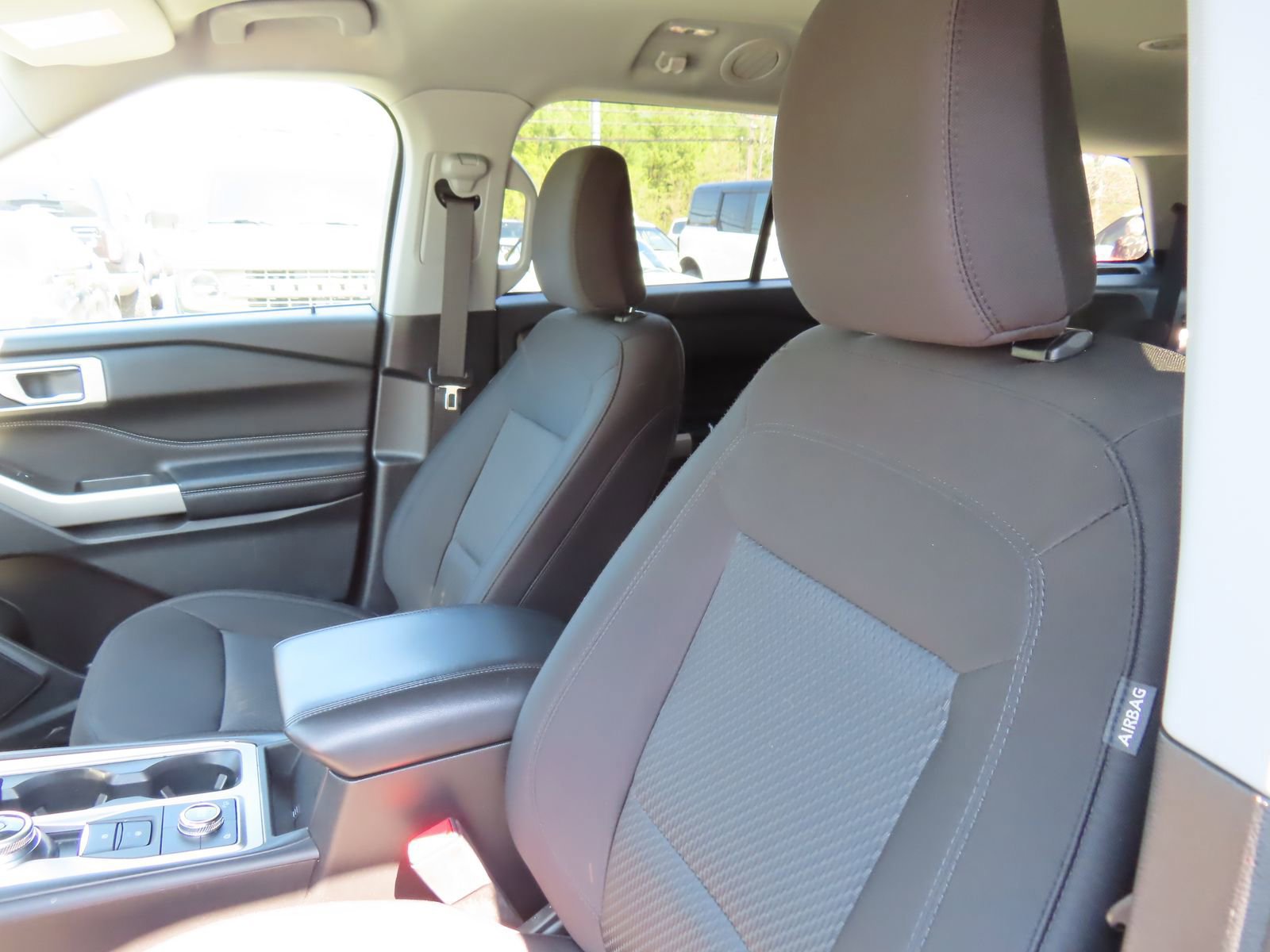 Certified 2022 Ford Explorer XLT AWD/4WD image 29