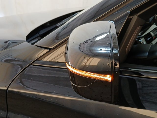 Used 2023 BMW 530e xDrive 530E XDRIVE w/ Premium Package image 31