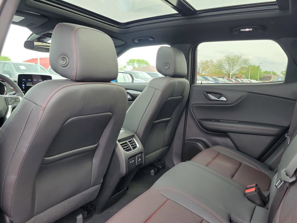 Used 2024 Chevrolet Blazer RS image 16