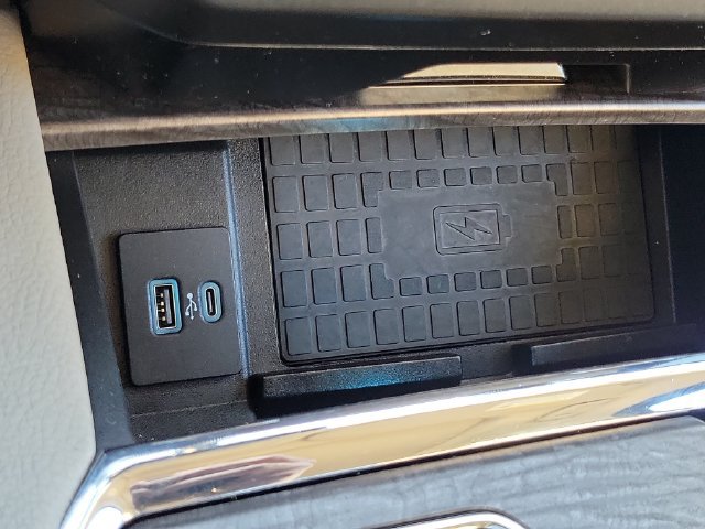 Certified 2021 Ford Expedition Limited RWD image 24
