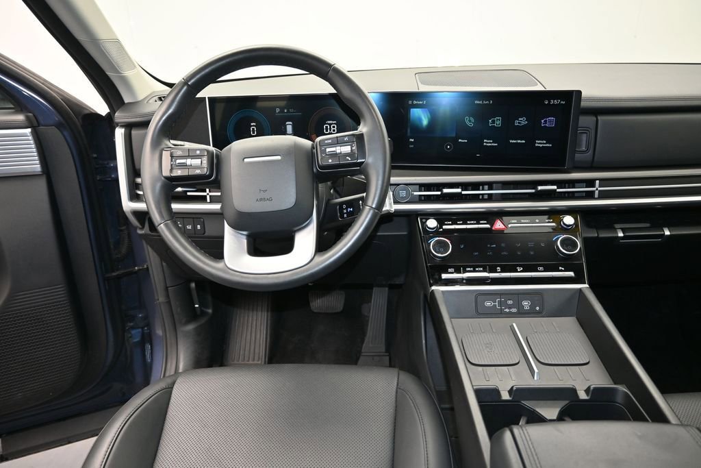 Used 2025 Hyundai Santa Fe SEL FWD image 16