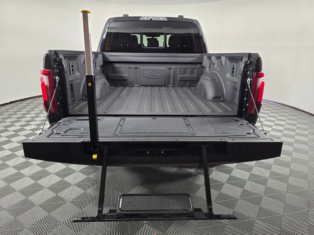 Certified 2025 Ford F150 Raptor AWD/4WD image 15