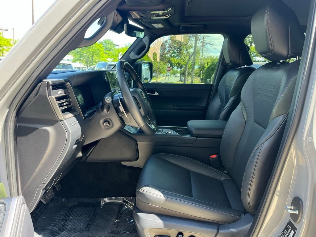 Used 2024 Lexus GX 550 AWD/4WD image 25