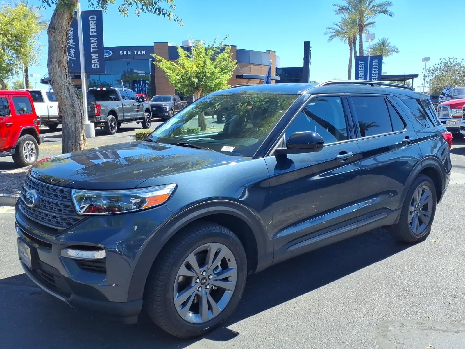 Certified 2023 Ford Explorer XLT w/ Equipment Group 202A RWD image 8