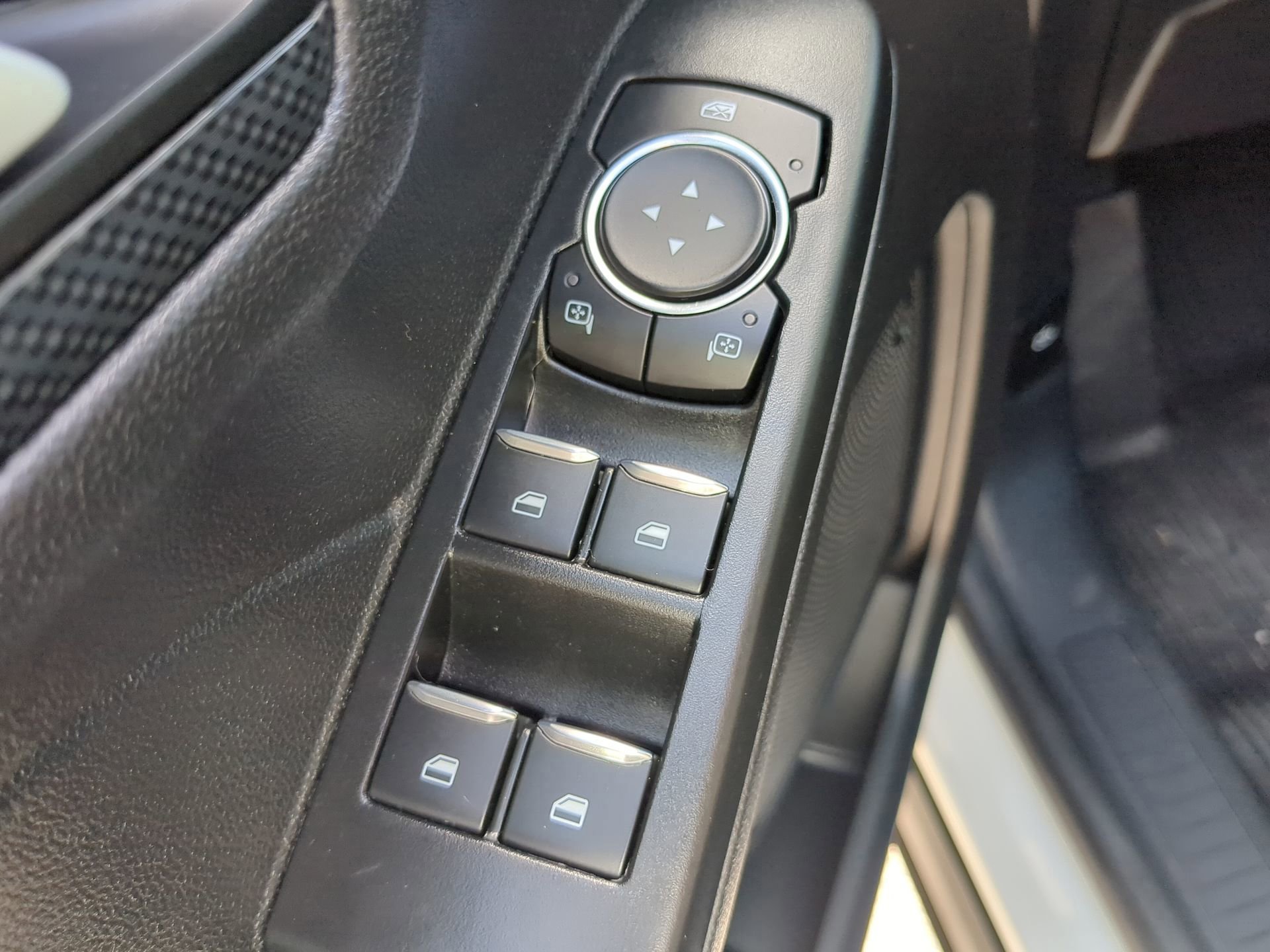 Certified 2025 Ford Escape ST-Line w/ Equipment Group 301A image 47