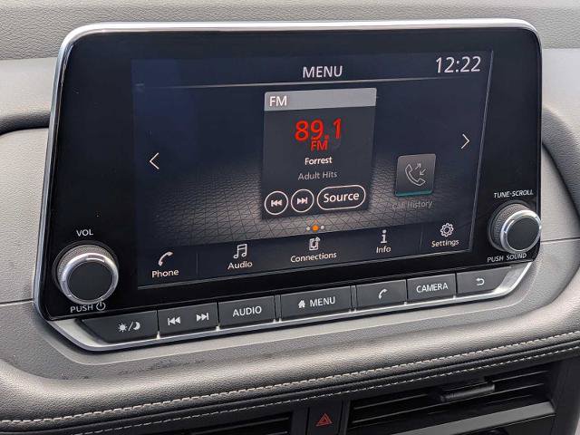 Used 2025 Nissan Rogue S AWD/4WD image 22