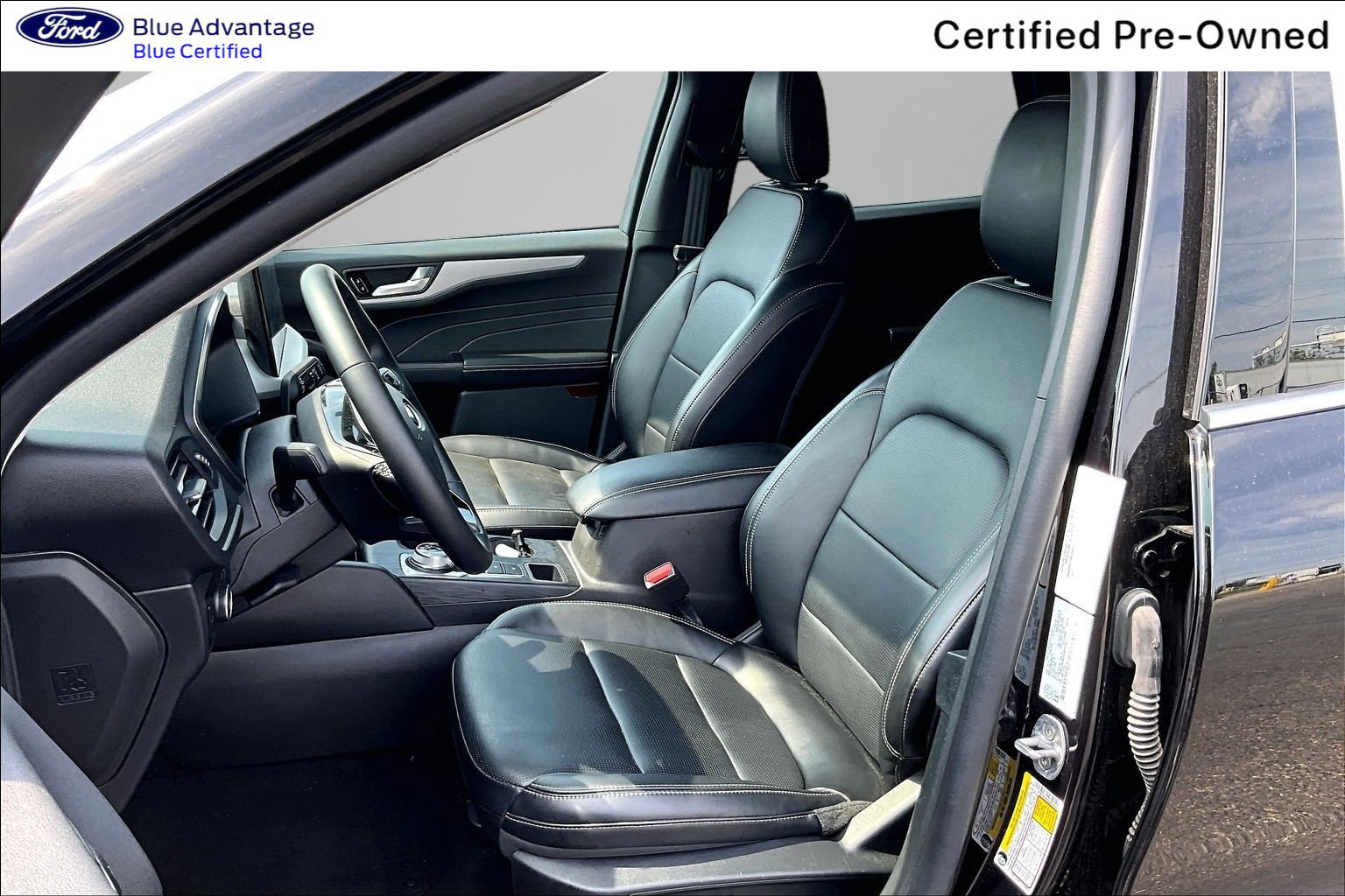 Certified 2025 Ford Escape Platinum AWD/4WD image 16