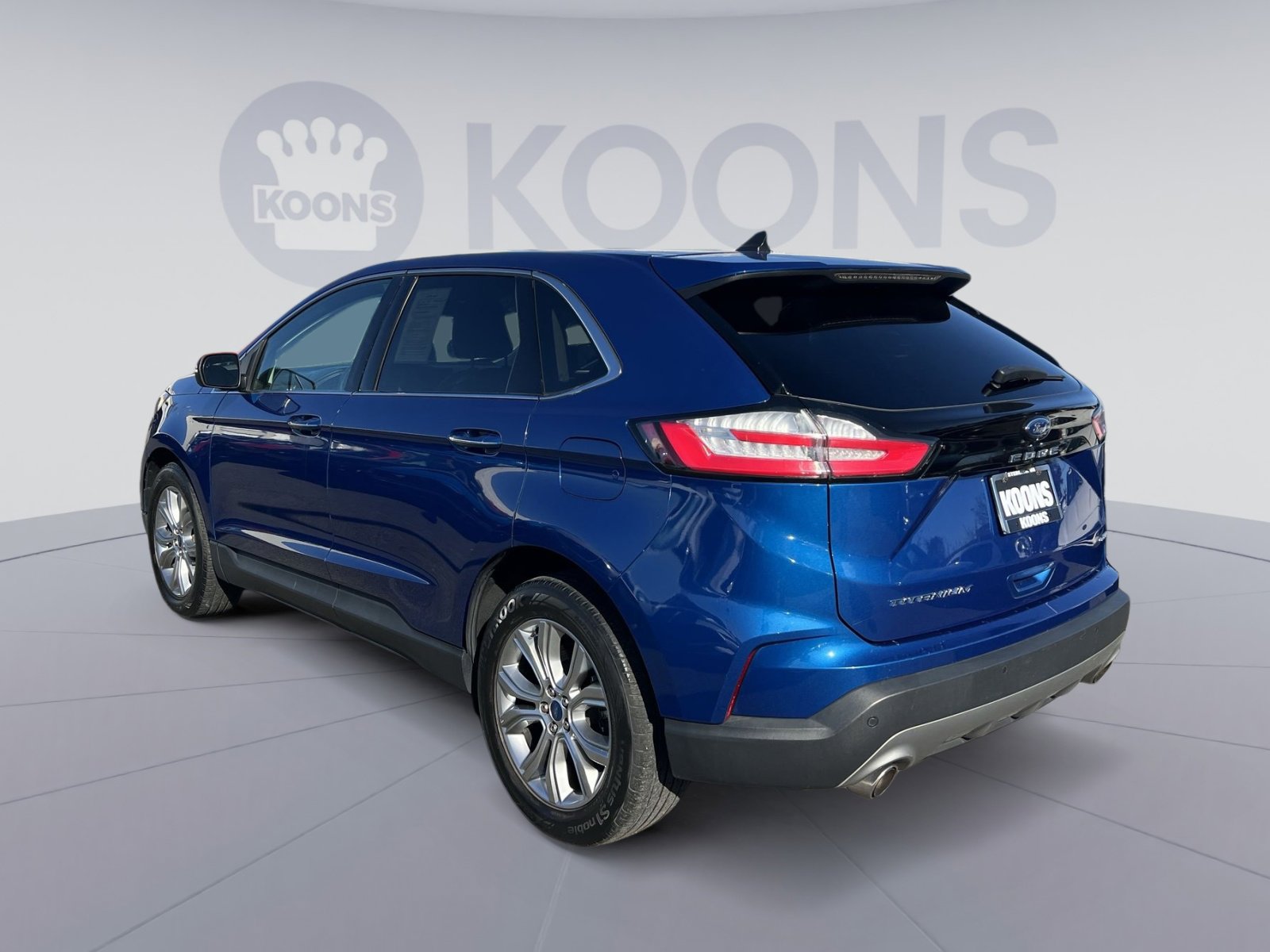 Certified 2022 Ford Edge Titanium image 4